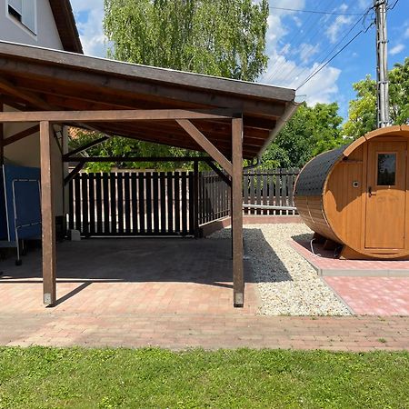 Márta Apartman Balatonalmádi Esterno foto