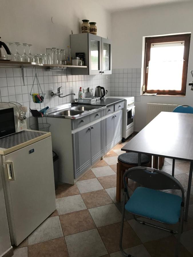 Márta Apartman Balatonalmádi Esterno foto
